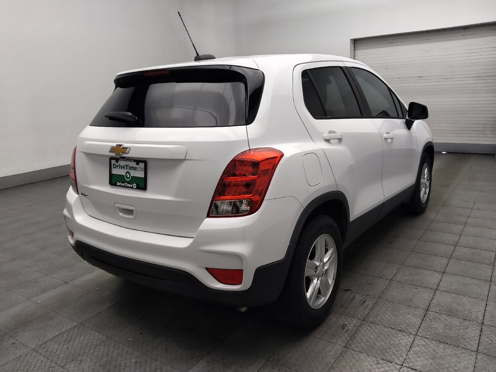 Used 2020 Chevrolet Trax LS w/ Tint and Cruise Package FWD image 9