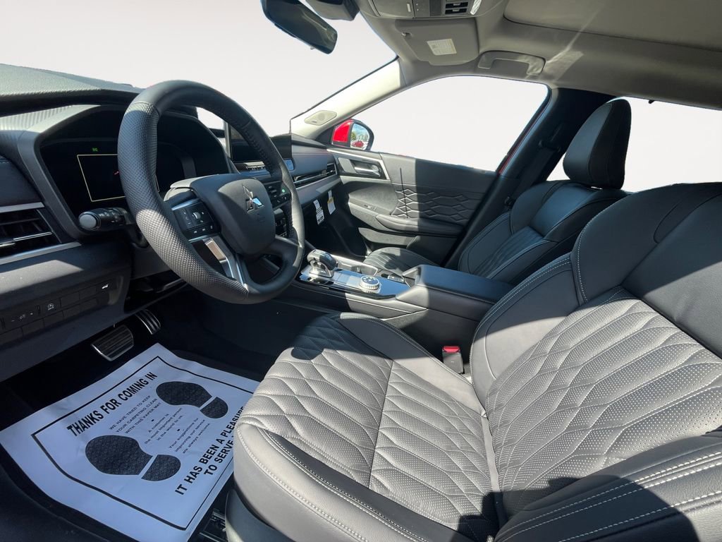 New 2026 Mitsubishi Outlander SEL image 9