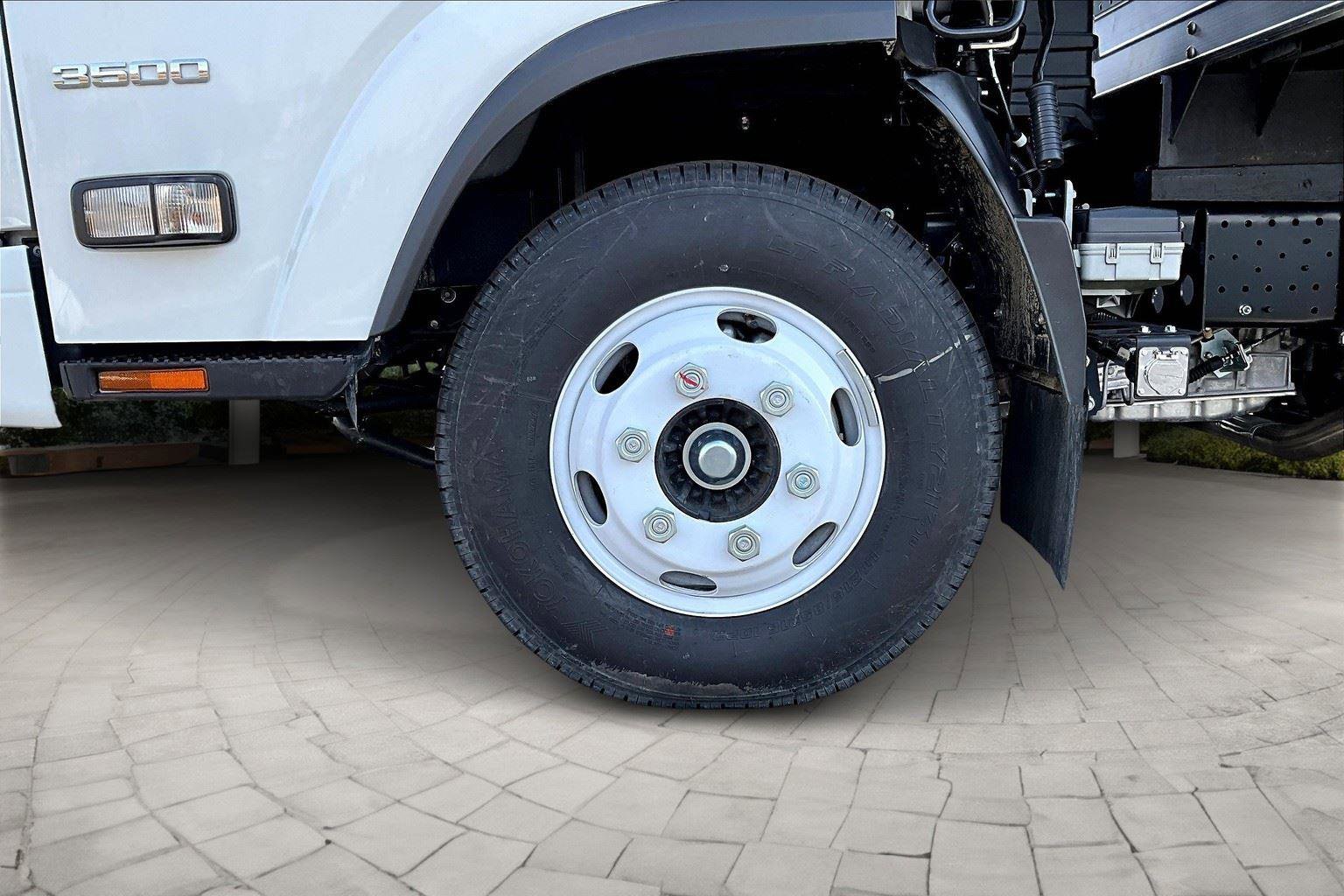 New 2025 Chevrolet Low Cab Forward image 11