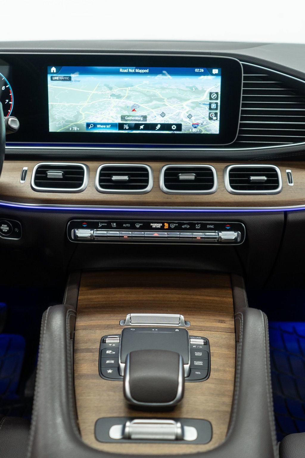 Used 2022 Mercedes-Benz GLS 450 4MATIC image 25