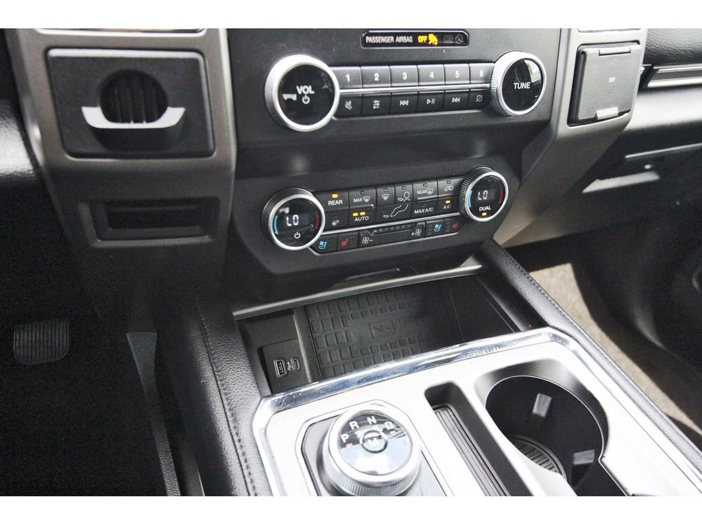 Used 2021 Ford Expedition XLT image 26