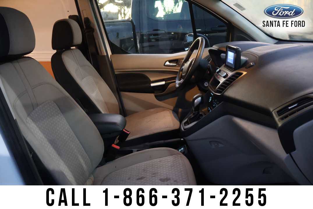 Used 2021 Ford Transit Connect XLT image 11