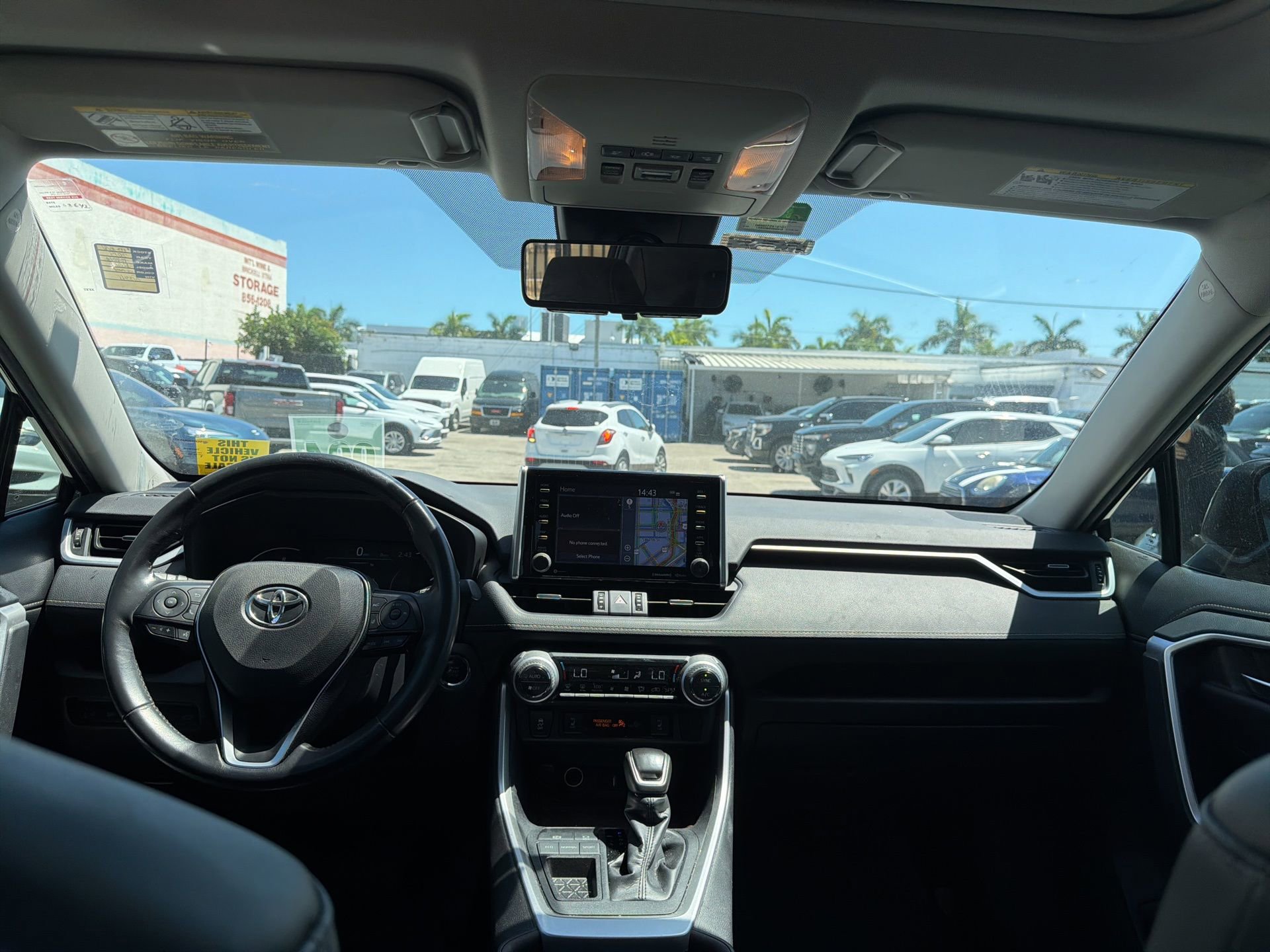 Used 2019 Toyota RAV4 Limited FWD image 17