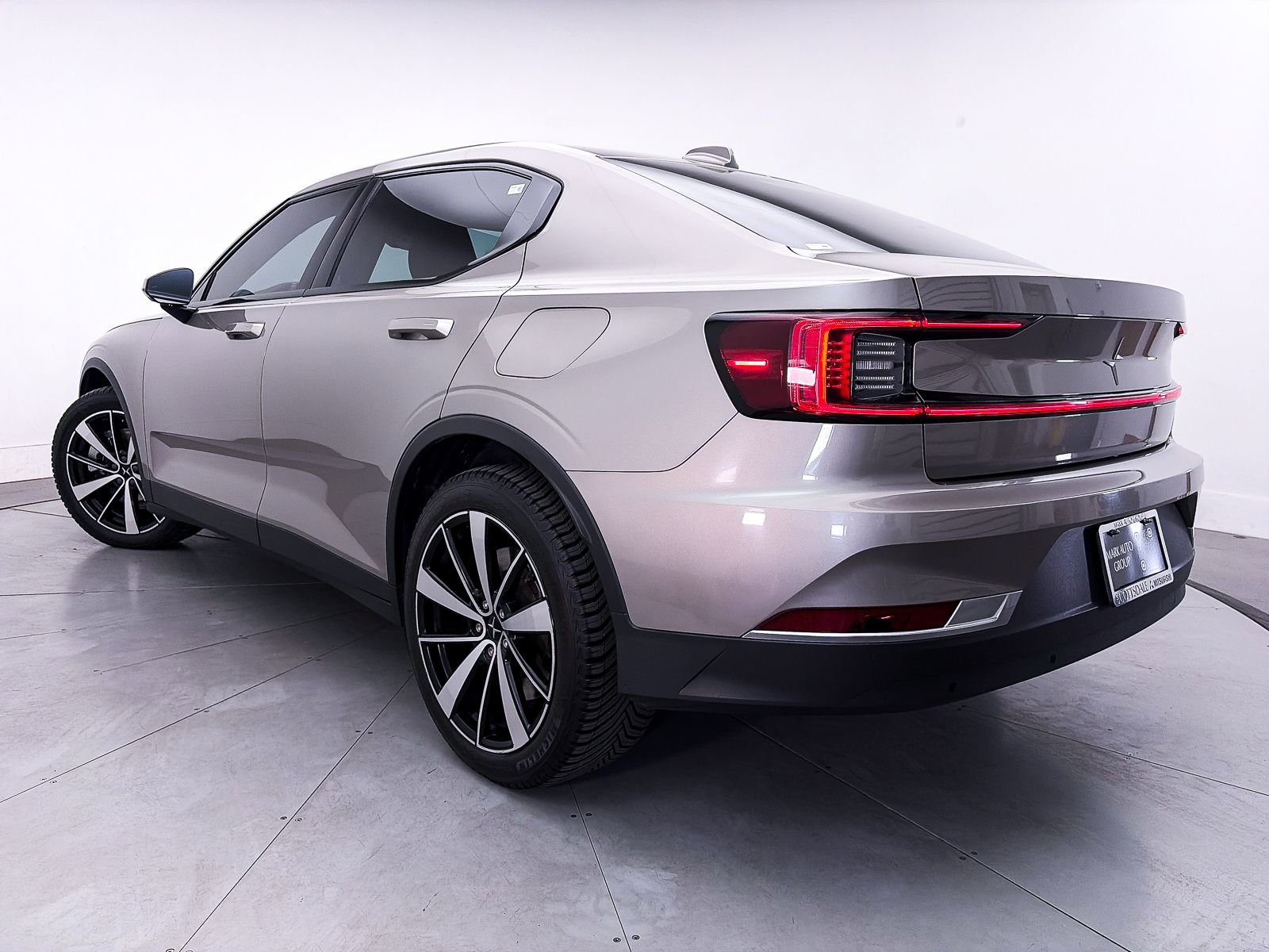 Used 2022 Polestar Polestar 2 AWD/4WD image 2