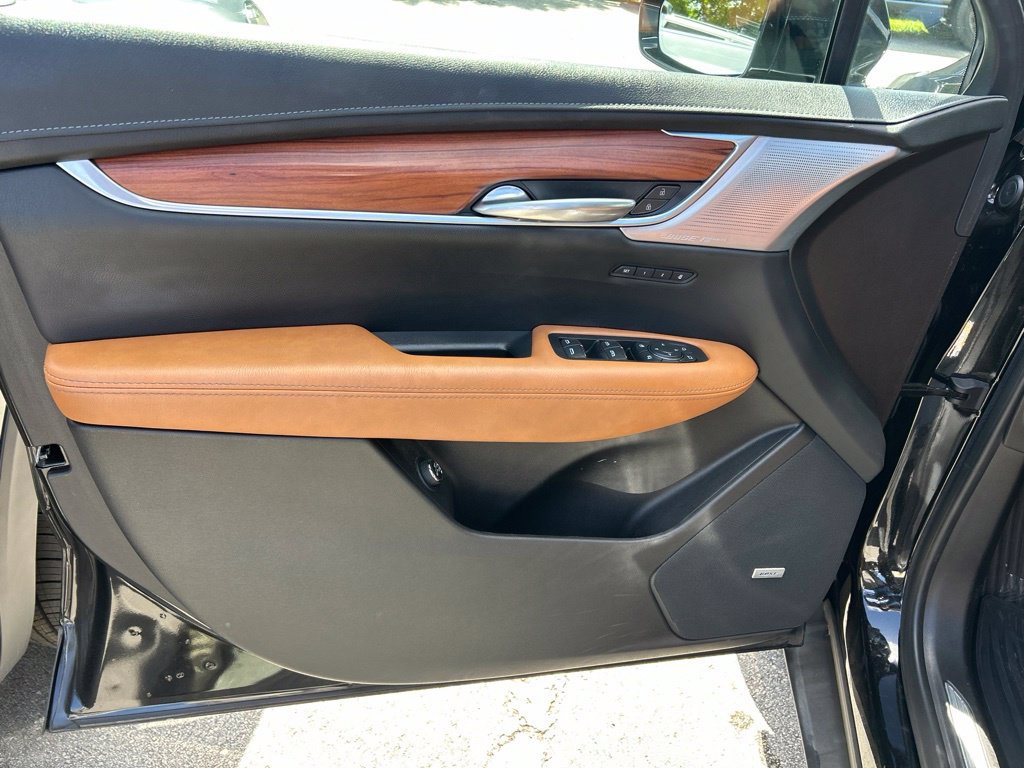 Used 2024 Cadillac XT5 Premium Luxury w/ Technology Package FWD image 17