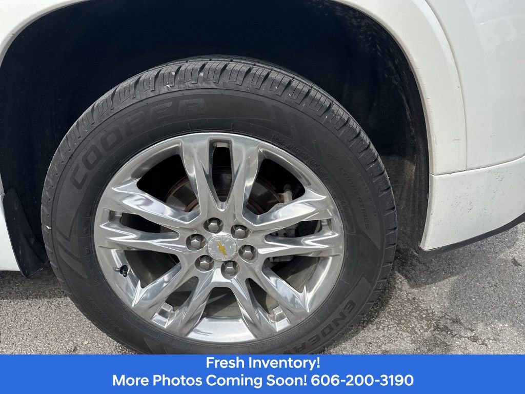Used 2018 Chevrolet Traverse High Country w/ LPO, 'HIT The Road' Package image 9