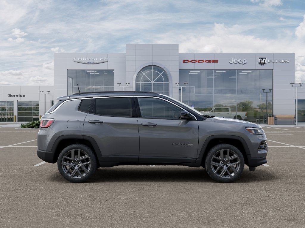 New 2026 Jeep Compass Limited w/ Sun, Sound & Navigation Group AWD/4WD image 22