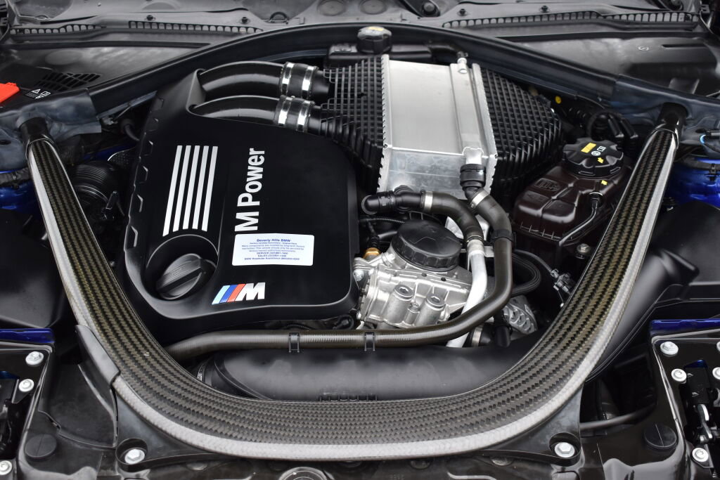 Used 2019 BMW M4 CS w/ Executive Package image 26