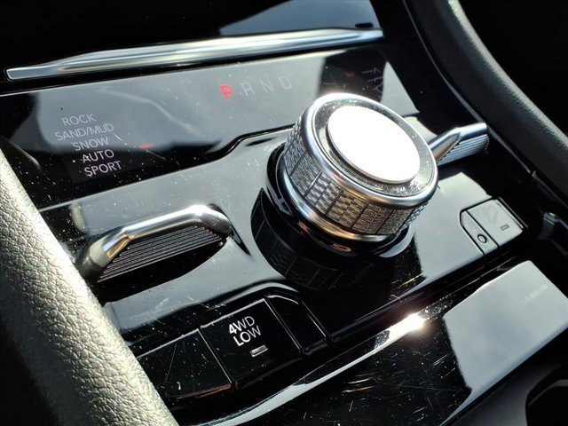 Used 2023 Jeep Grand Cherokee Overland image 15