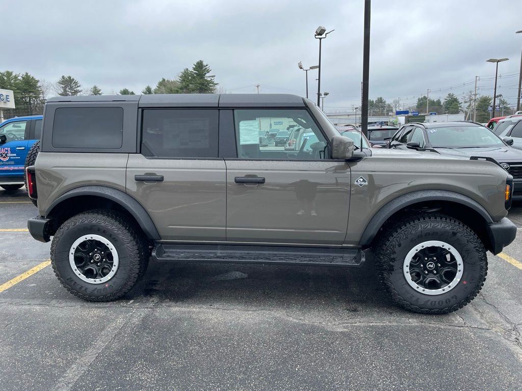 New 2026 Ford Bronco Outer Banks image 3