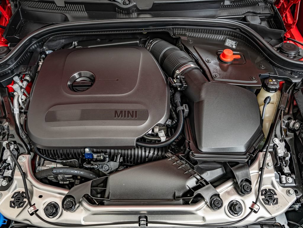 Certified 2025 MINI Cooper S FWD image 39
