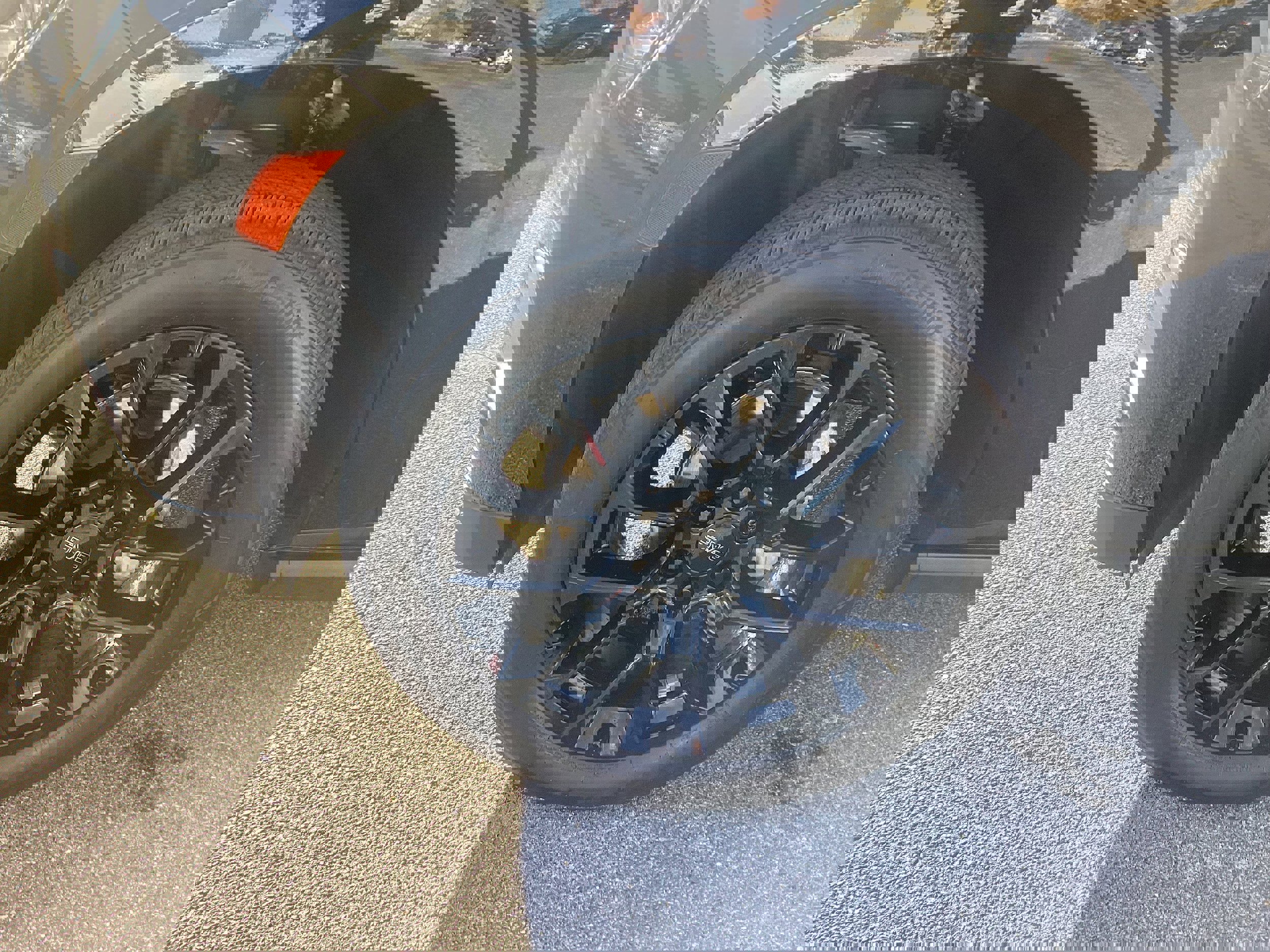 Used 2024 GMC Yukon Denali w/ Denali Reserve Package image 9