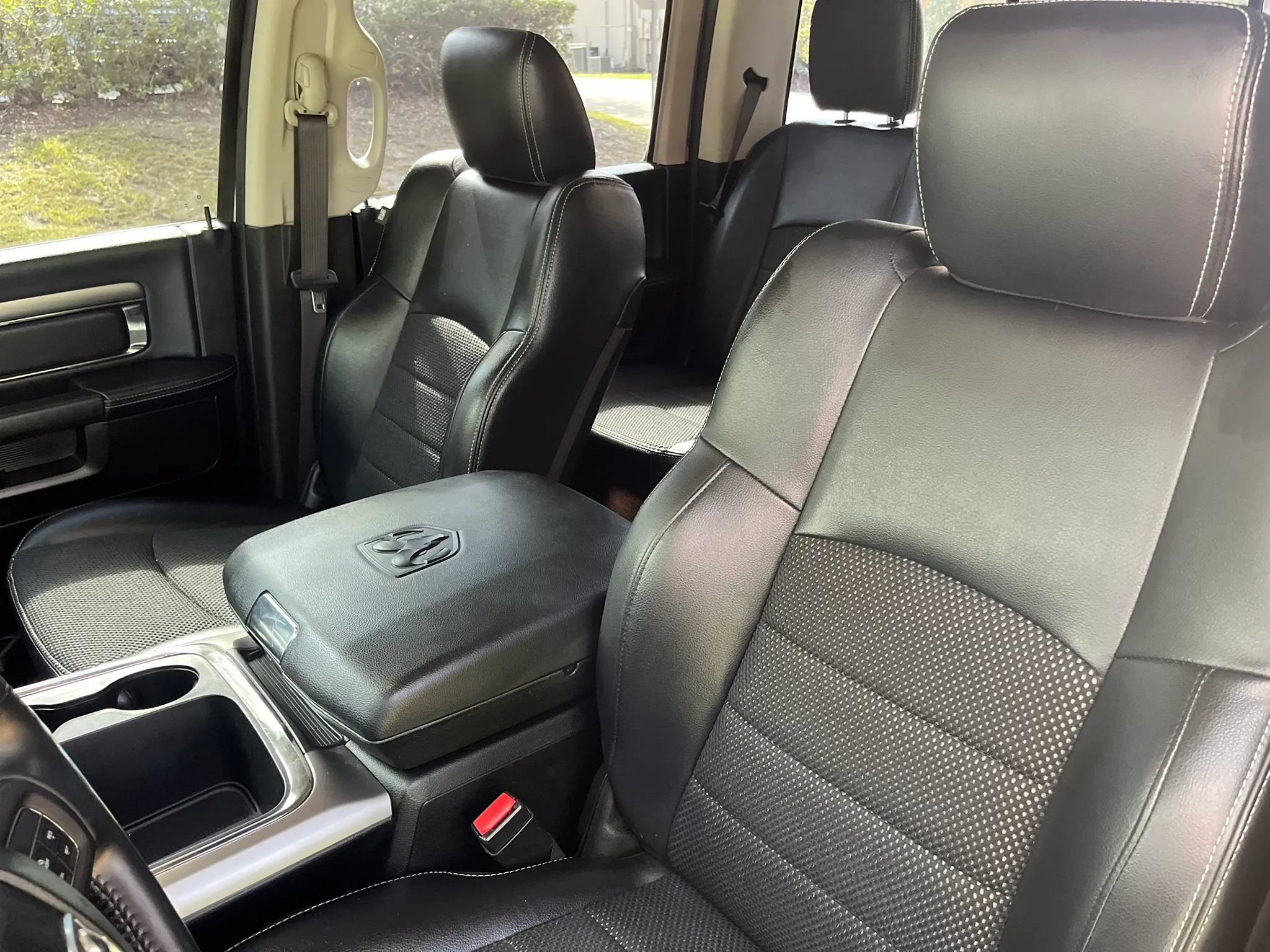 Used 2018 RAM 2500 Big Horn w/ Sport Appearance Group AWD/4WD image 17