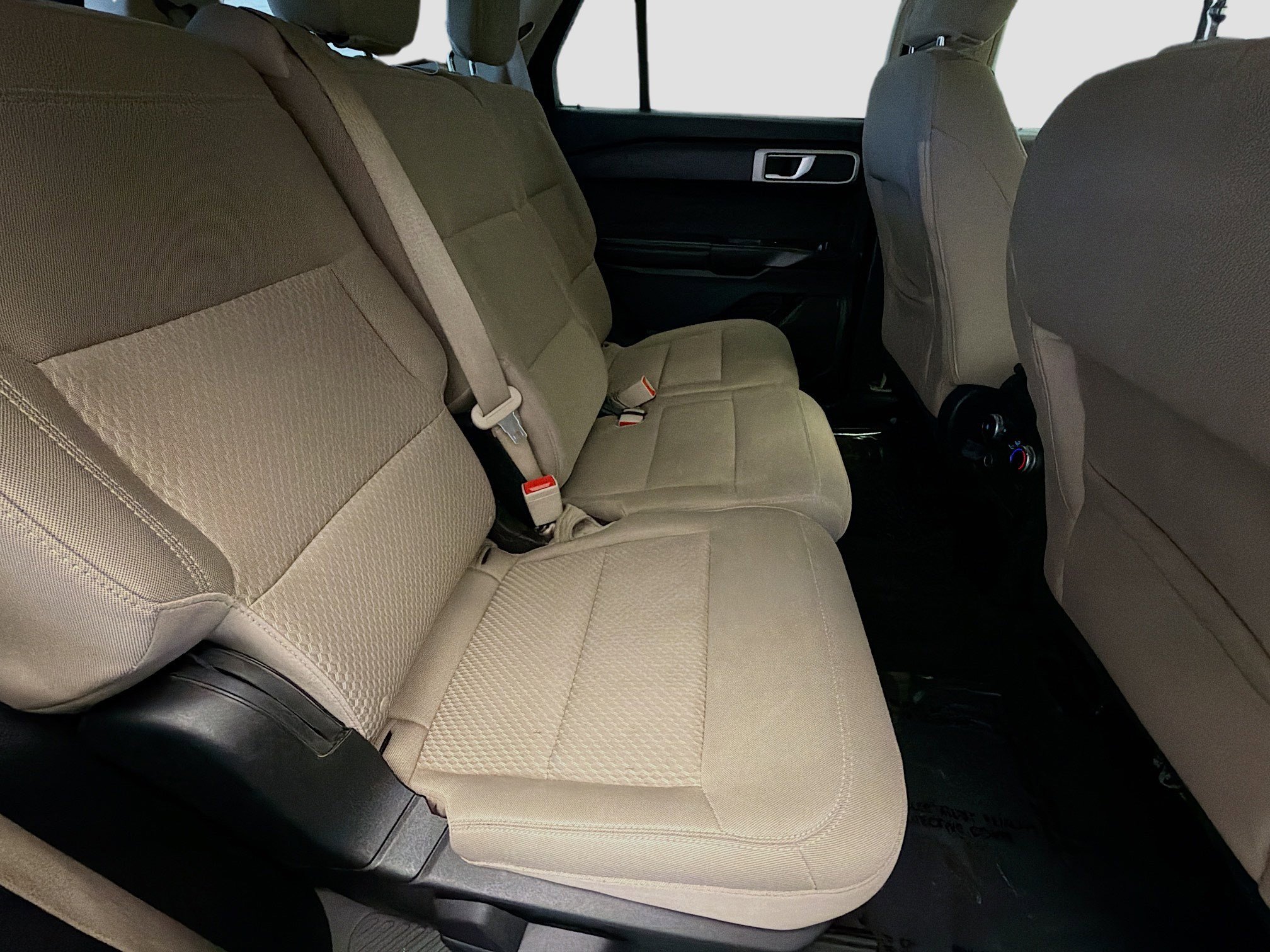 Used 2021 Ford Explorer 2WD image 13