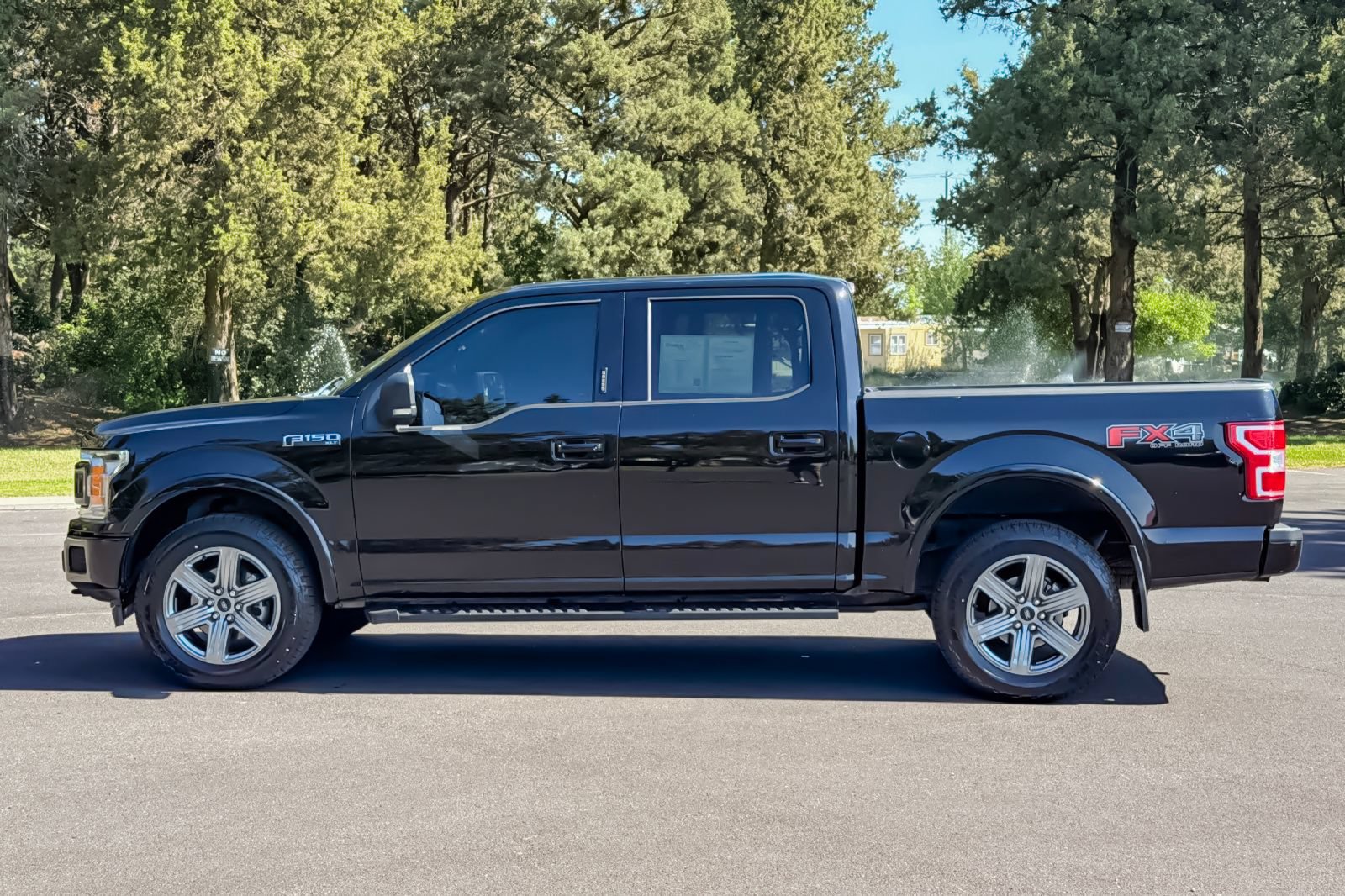 Used 2018 Ford F150 XLT w/ Equipment Group 302A Luxury AWD/4WD image 8
