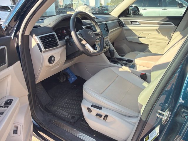 Used 2023 Volkswagen Atlas SEL AWD/4WD image 7