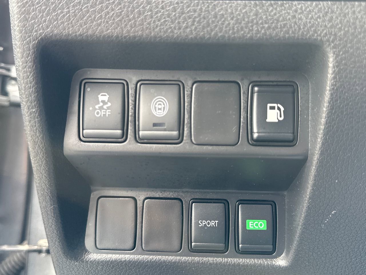 Used 2019 Nissan Rogue SV image 15