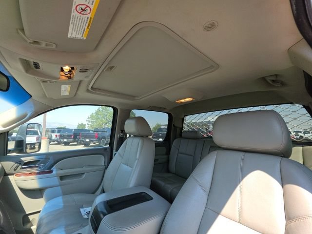 Used 2011 GMC Sierra 3500 SLT w/ Suspension Package, Off-Road AWD/4WD image 7
