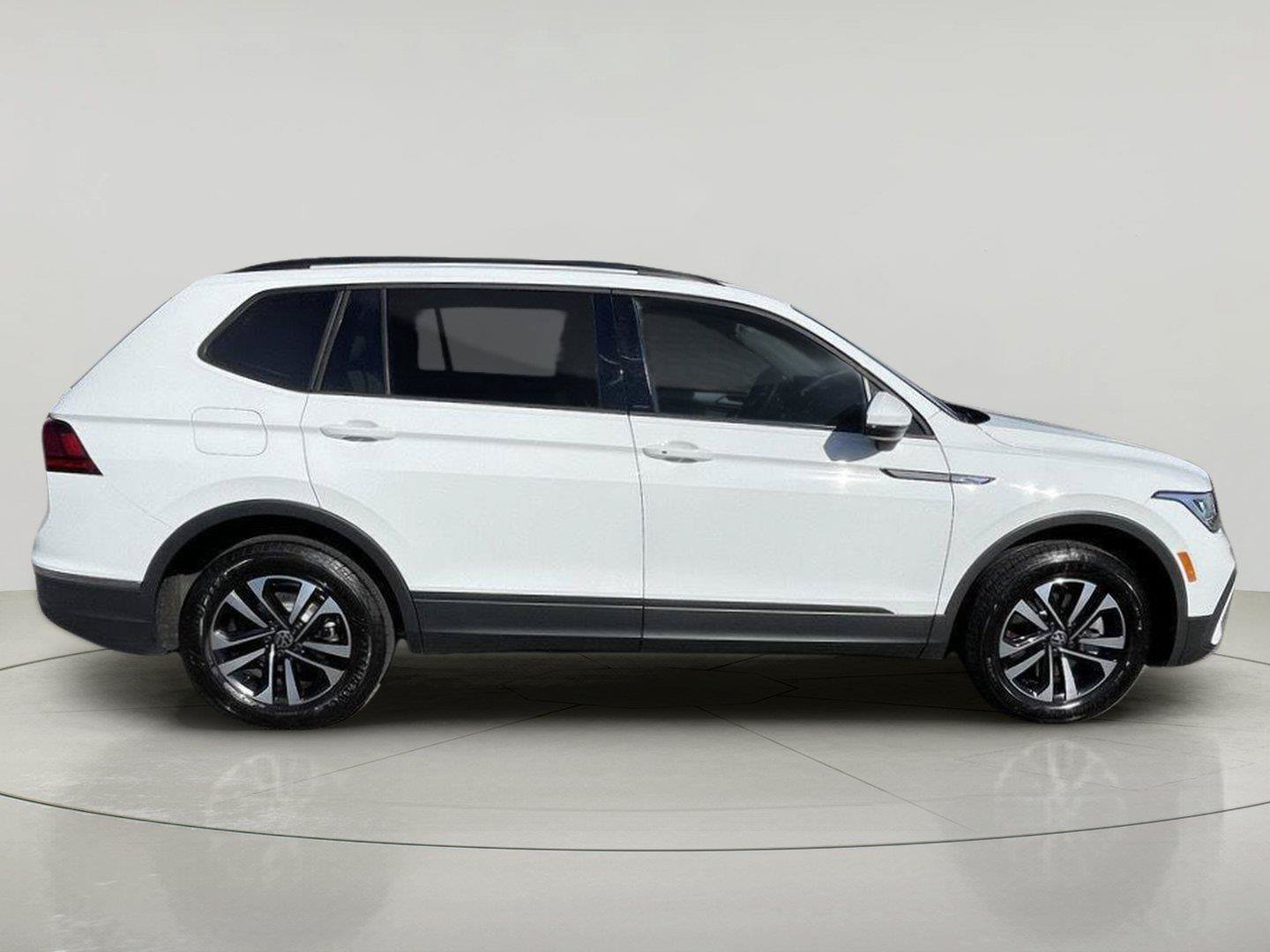 Used 2024 Volkswagen Tiguan S AWD/4WD image 8