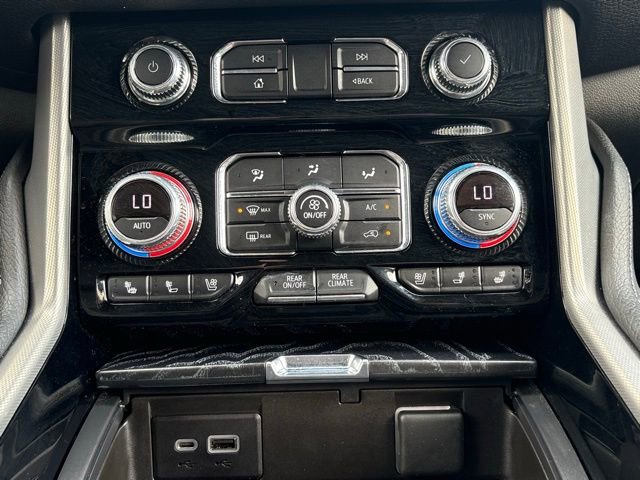 Used 2021 GMC Yukon Denali w/ Advanced Technology Package image 30