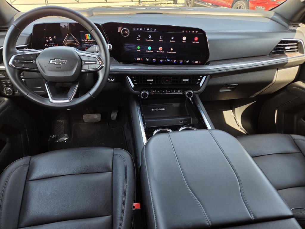 Used 2025 Chevrolet Tahoe Z71 AWD/4WD image 25