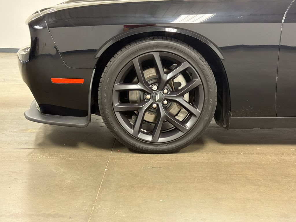 Used 2021 Dodge Challenger GT w/ Blacktop Package RWD image 9
