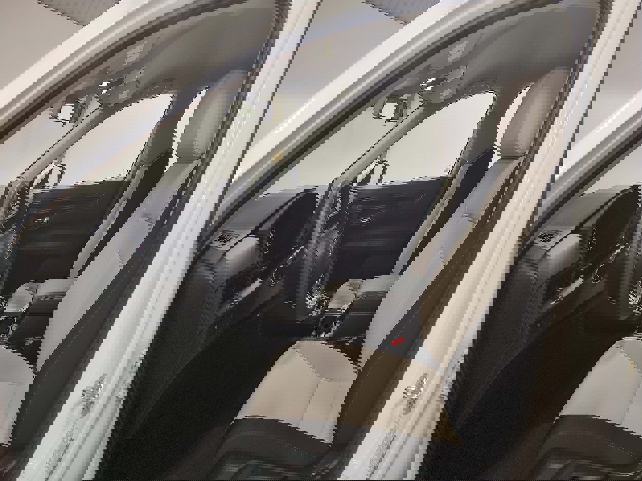 Used 2023 Honda CR-V LX image 10