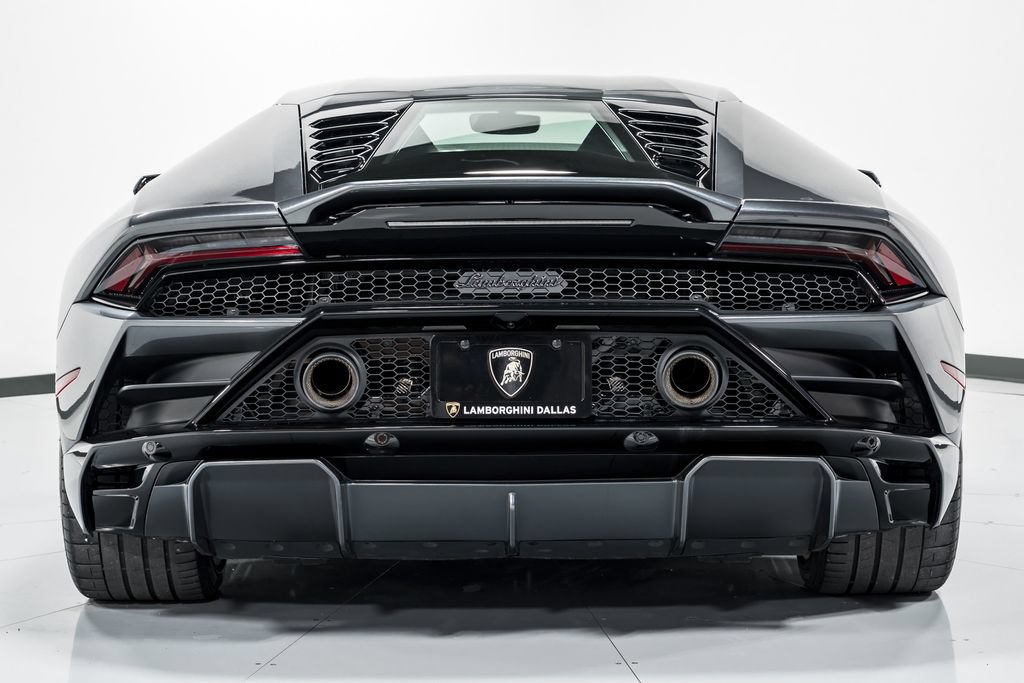 Used 2021 Lamborghini Huracan EVO RWD image 4