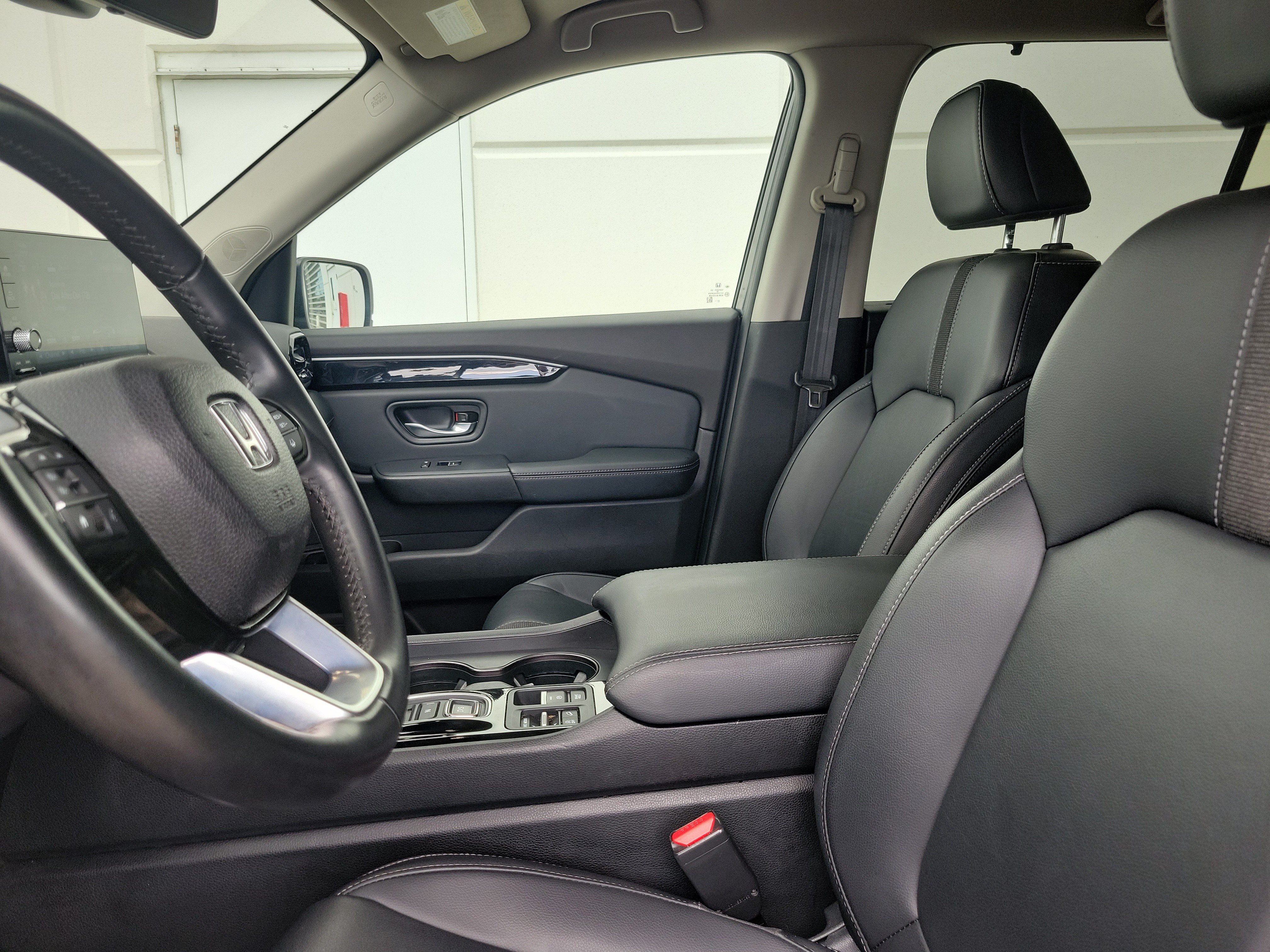 Used 2024 Honda Pilot EX-L image 25