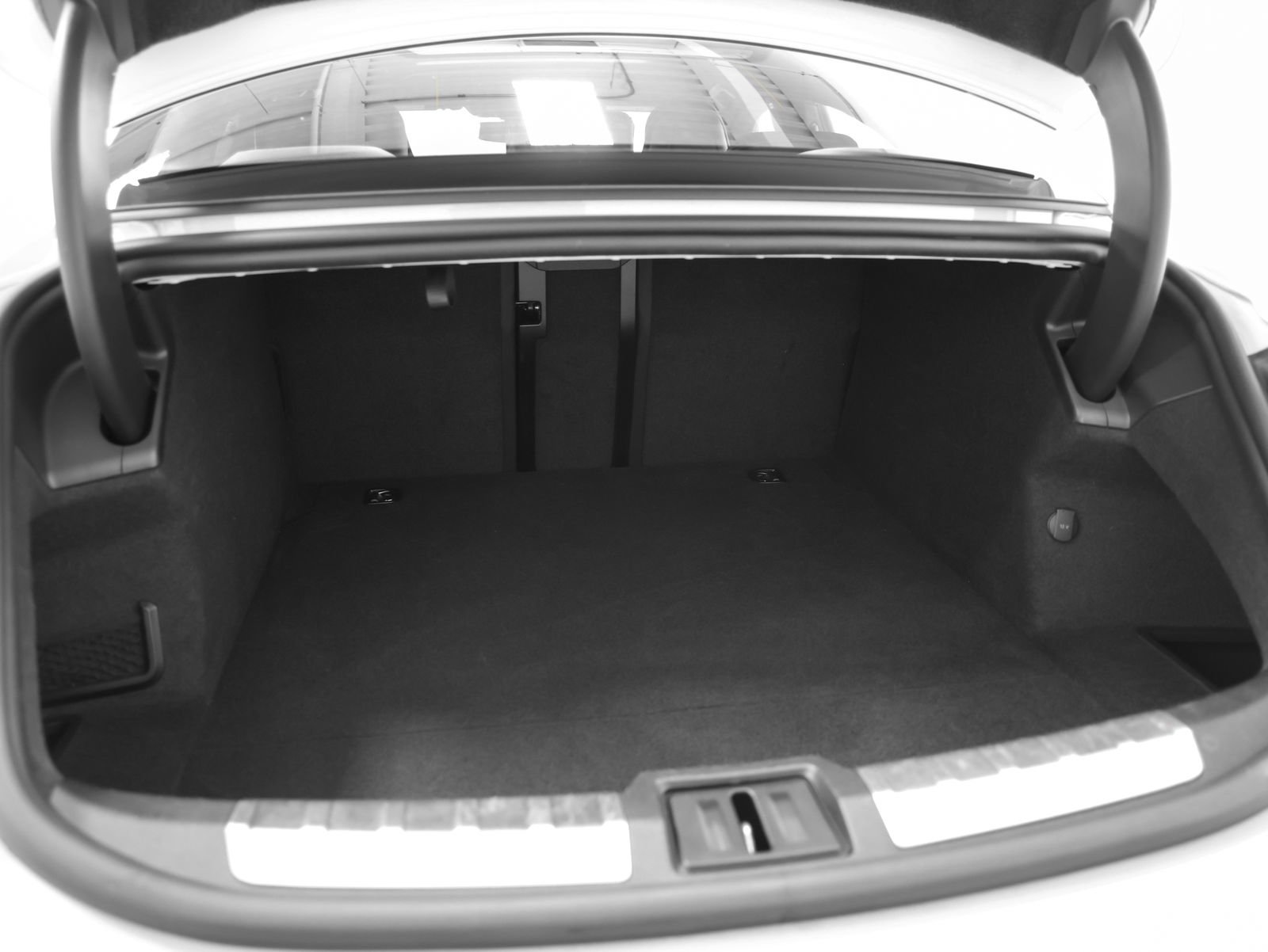 Certified 2021 Porsche Taycan 4S image 18