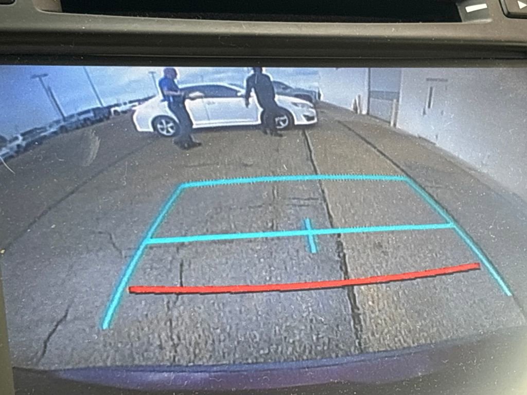 Used 2018 Toyota Highlander XLE image 10