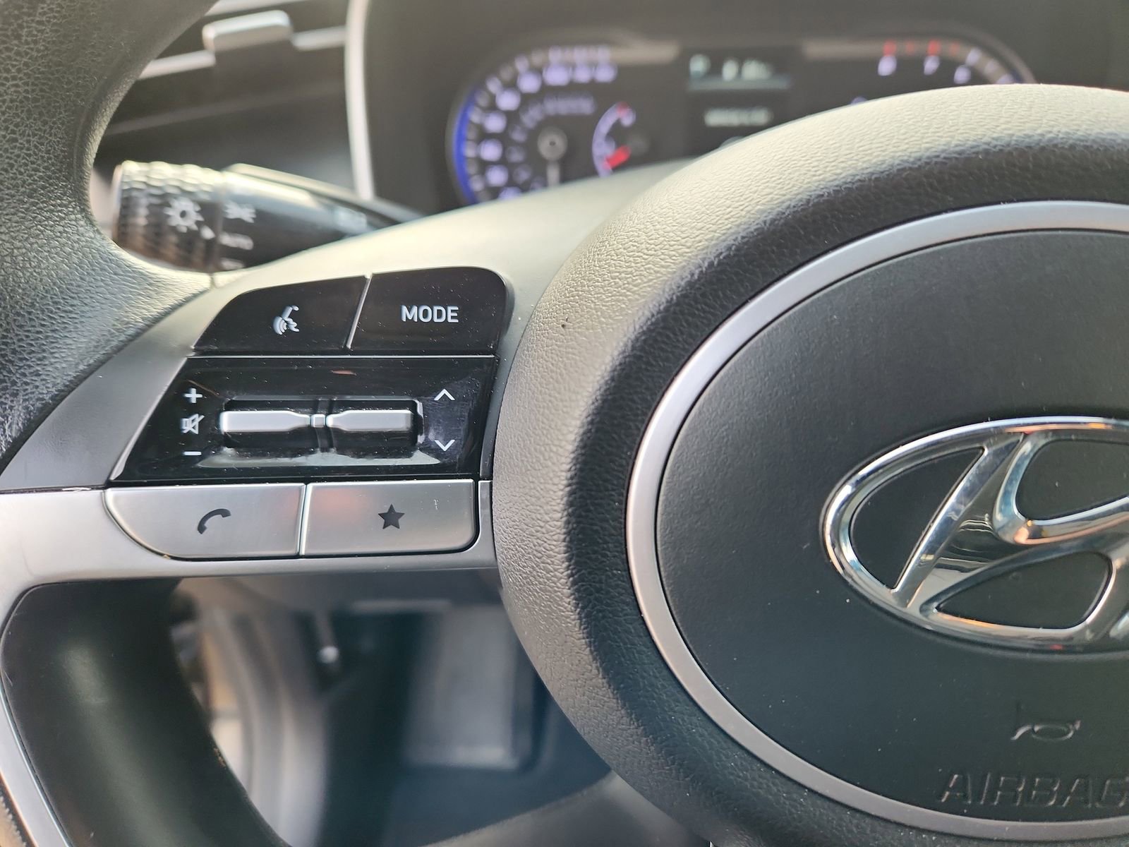 Used 2023 Hyundai Santa Cruz SEL w/ Cargo Package image 21