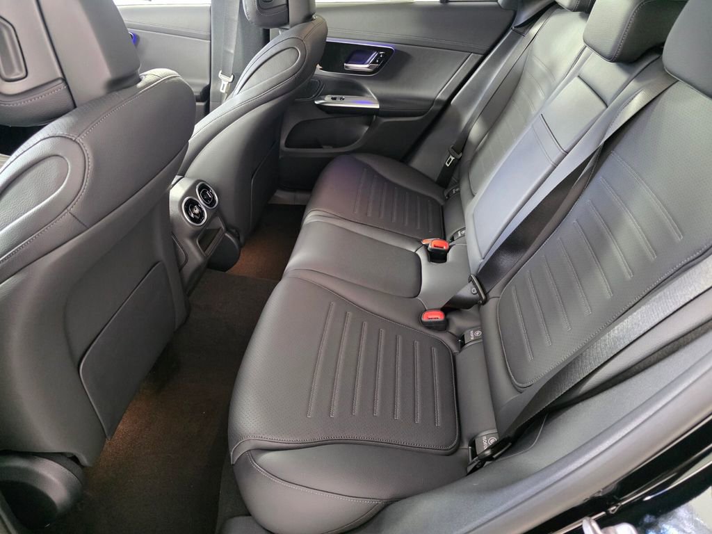 New 2026 Mercedes-Benz GLC 300 image 11