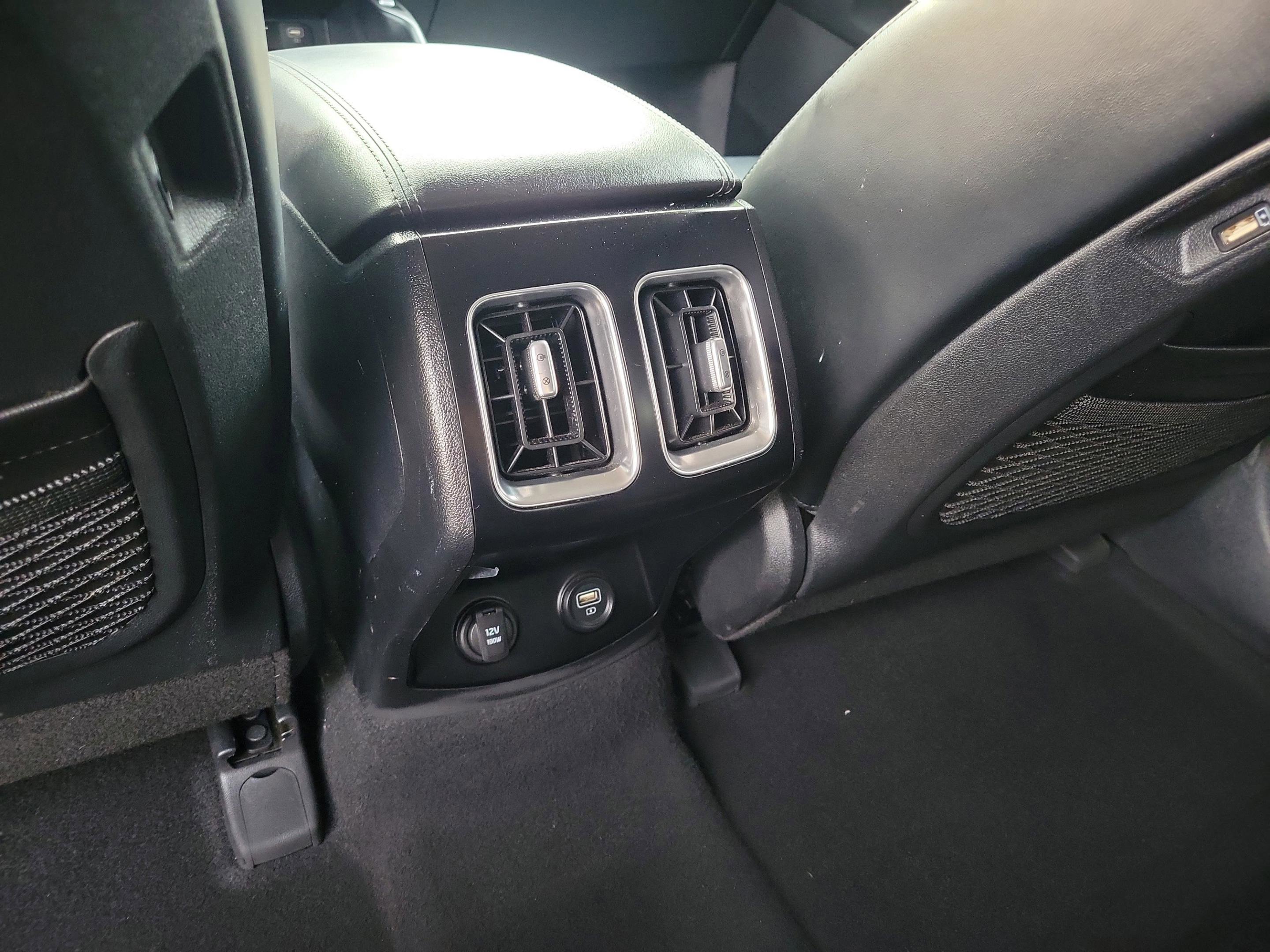 Used 2022 Kia Sorento S FWD image 8