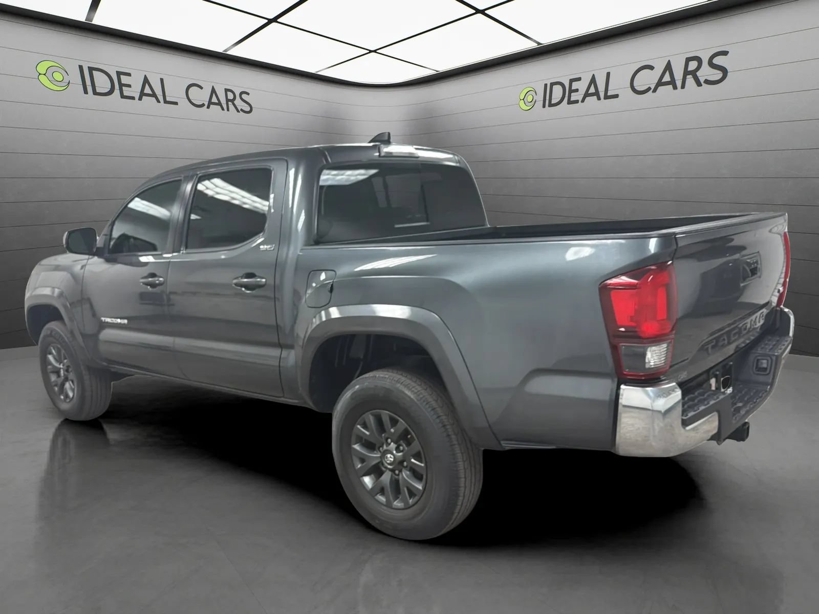 Used 2023 Toyota Tacoma SR5 RWD image 7