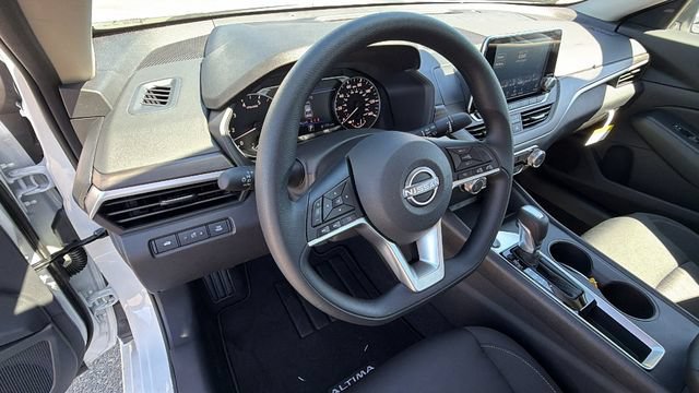 New 2026 Nissan Altima 2.5 SV FWD image 30