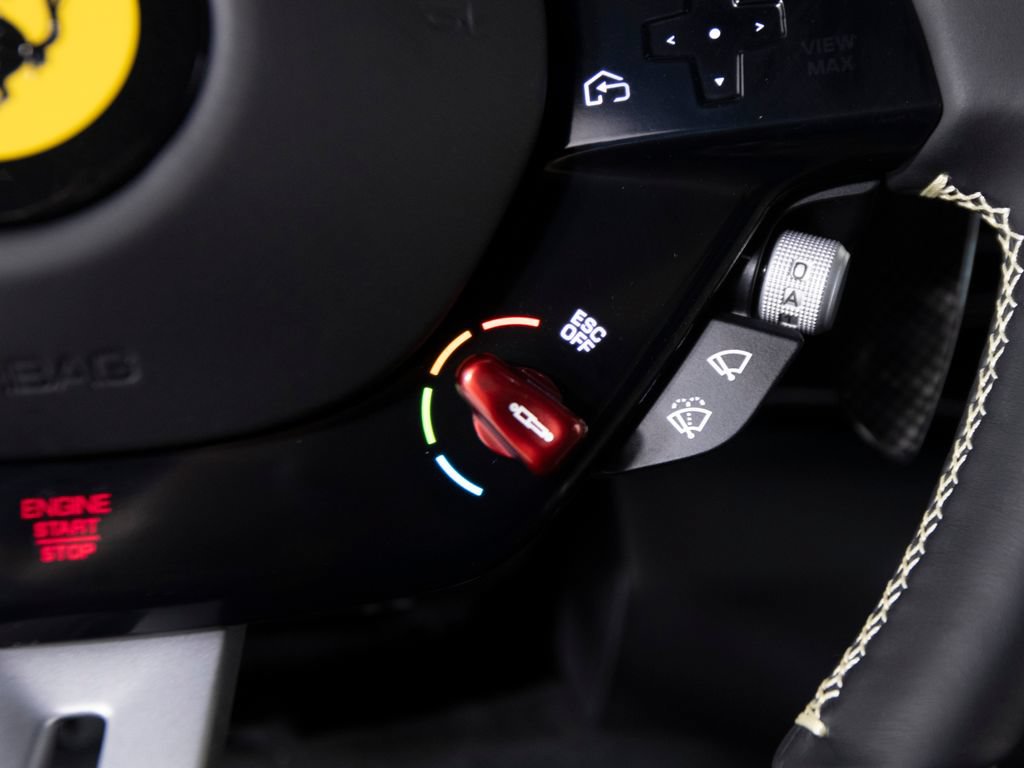 Used 2025 Ferrari Purosangue AWD/4WD image 28