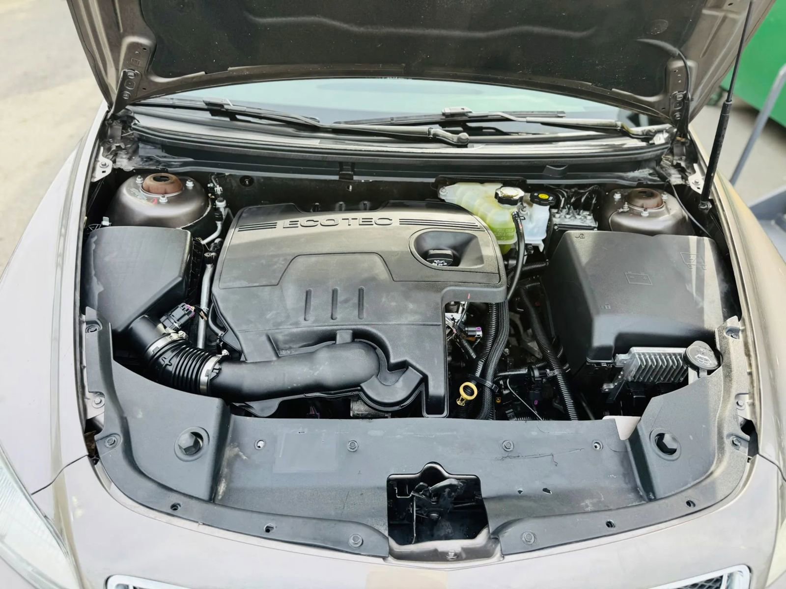 Used 2011 Chevrolet Malibu LS FWD image 16