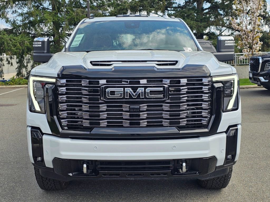 New 2026 GMC Sierra 3500 Denali Ultimate w/ LPO, Black Badging Package AWD/4WD image 8