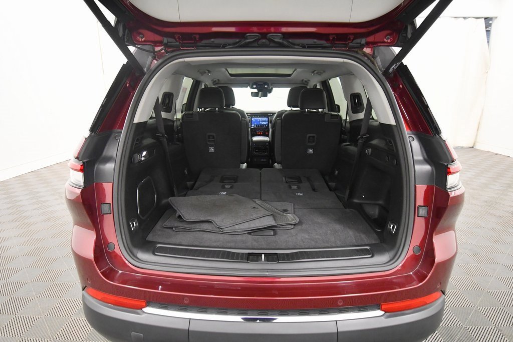 Used 2021 Jeep Grand Cherokee L Limited w/ Luxury Tech Group II image 7