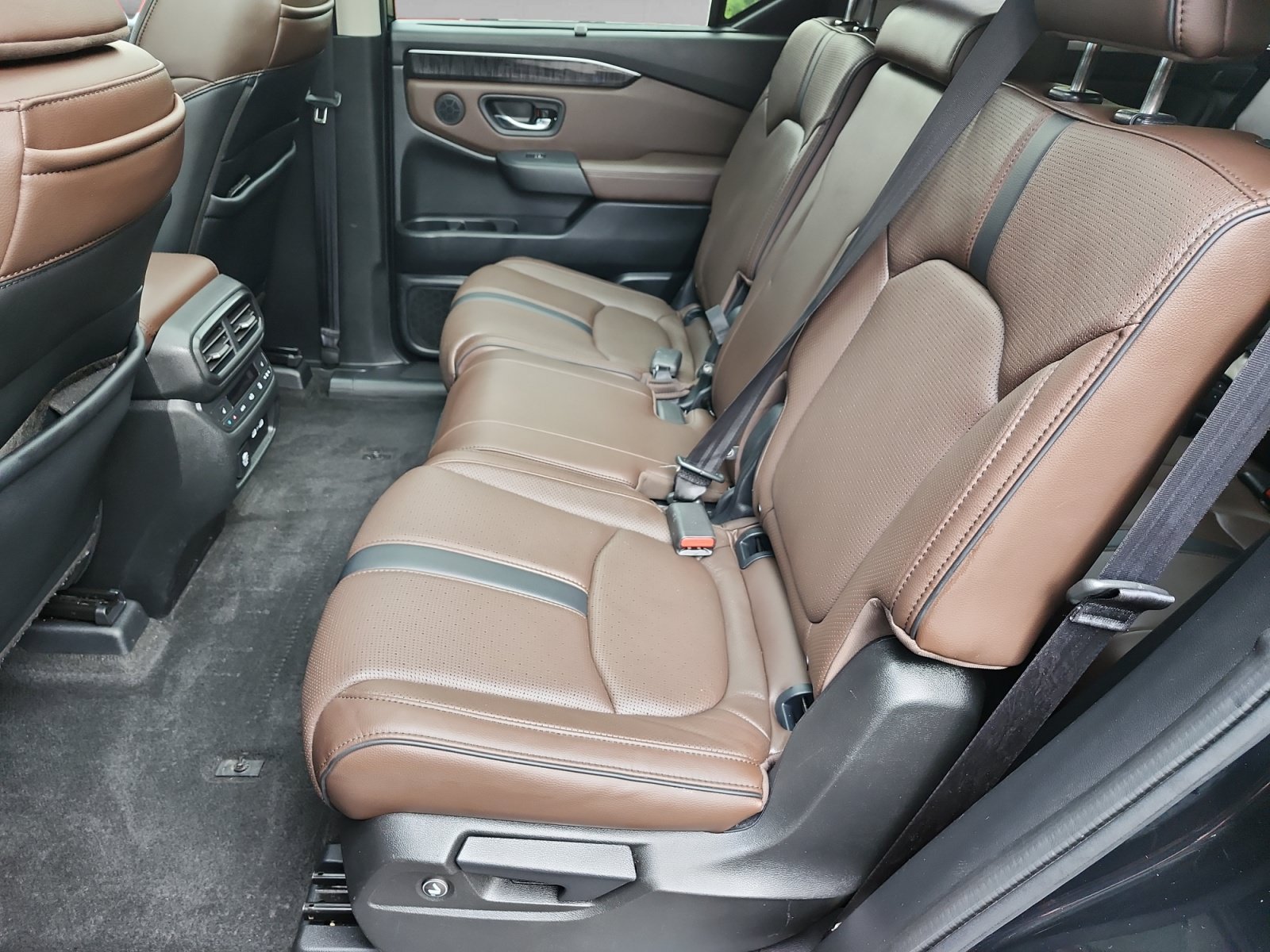 Used 2023 Honda Pilot Elite image 14
