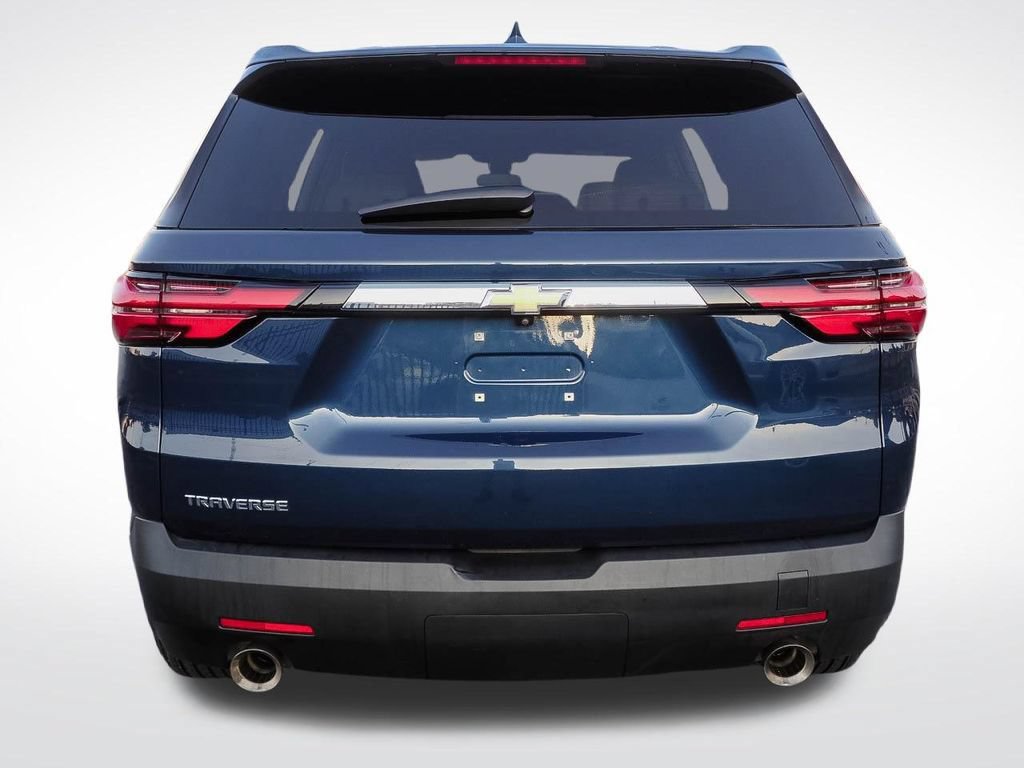 Certified 2023 Chevrolet Traverse LS w/ Safety Package FWD image 6