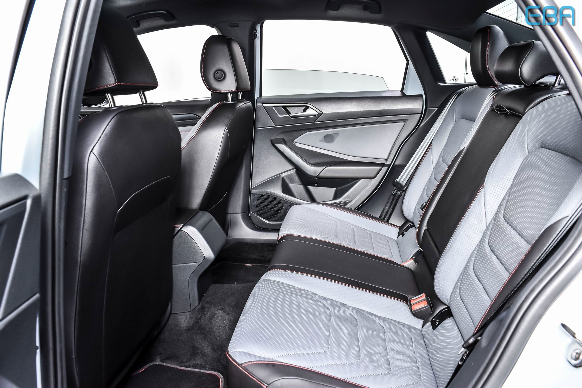 Used 2025 Volkswagen Jetta GLI Autobahn image 21