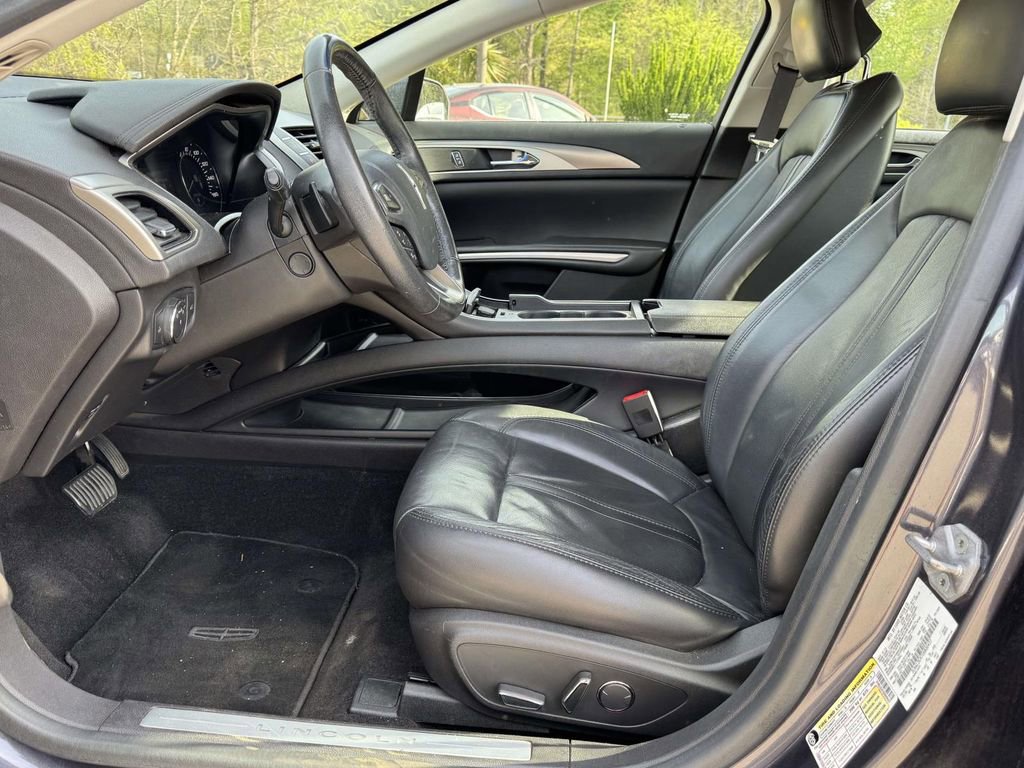 Used 2014 Lincoln MKZ w/ Equipment Group 102A Reserve FWD image 19