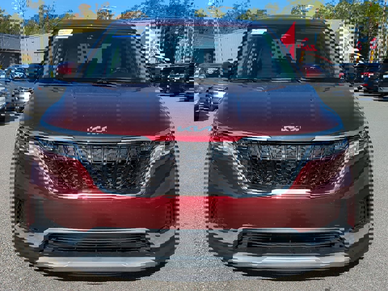 Used 2024 Kia Carnival LX image 9