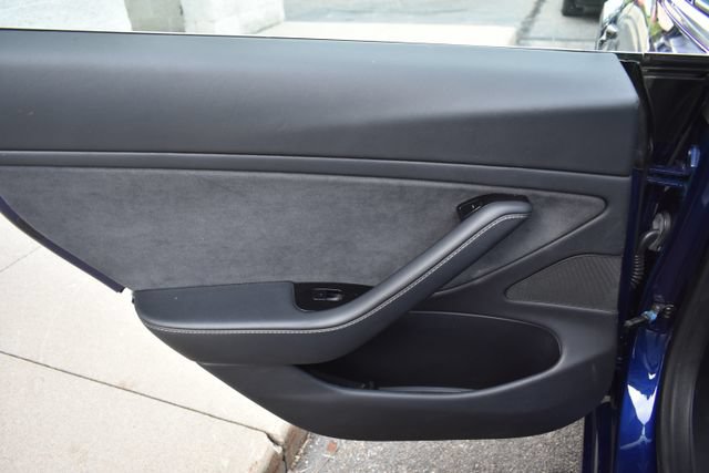 Used 2018 Tesla Model 3 Long Range RWD image 27