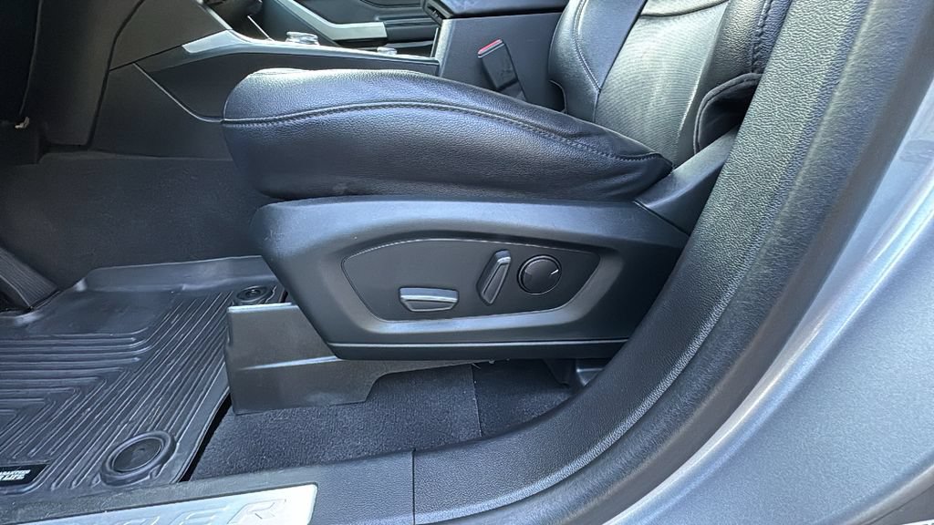 Used 2021 Ford Explorer Limited AWD/4WD image 9