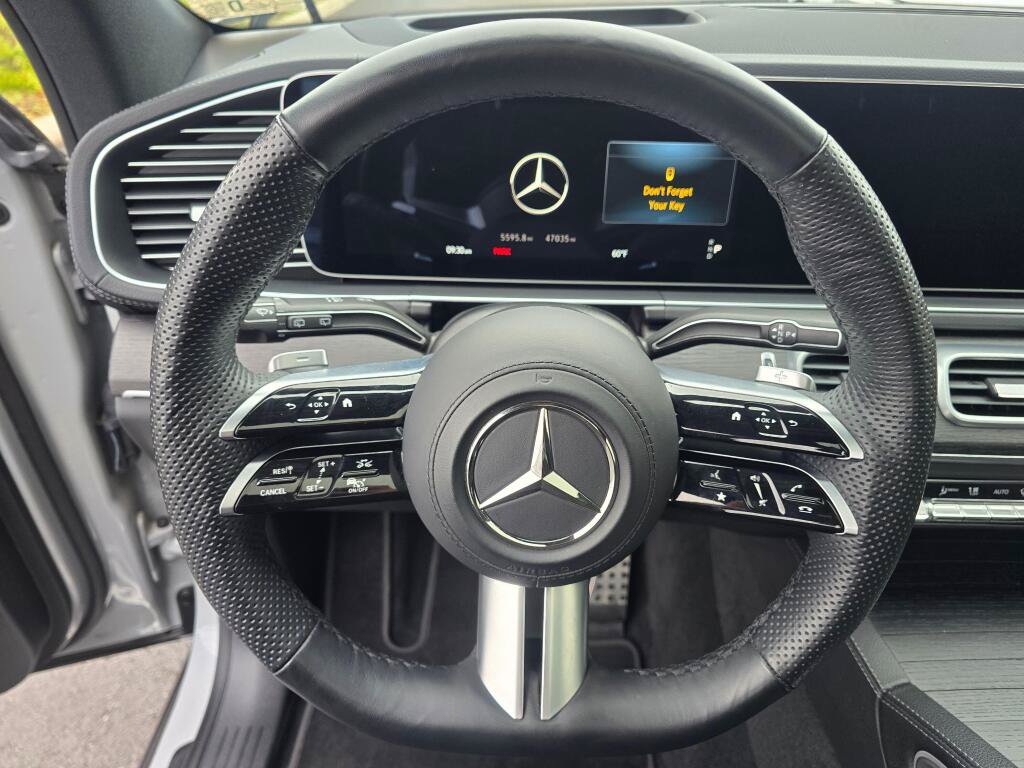 Used 2024 Mercedes-Benz GLS 450 4MATIC image 14