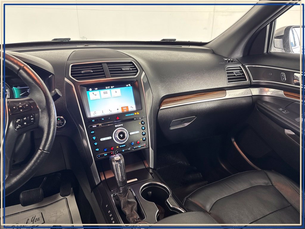 Used 2017 Ford Explorer Limited AWD/4WD image 36