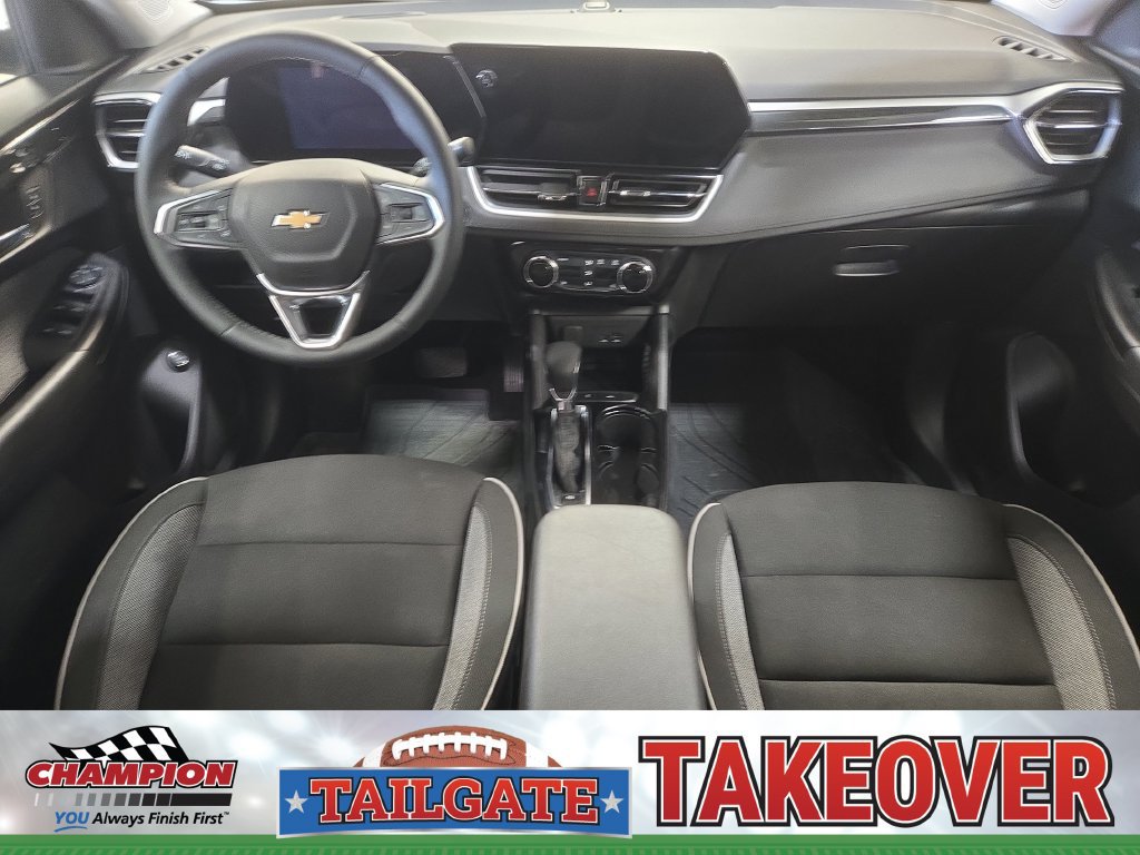 Used 2025 Chevrolet TrailBlazer LT w/ Convenience Package FWD image 19